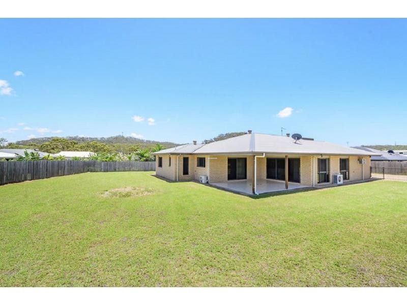 11 Tuckerbox Court, Glen Eden QLD 4680