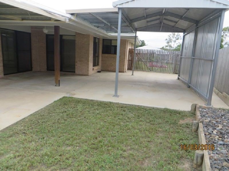 14 Jeana Close, Boyne Island QLD 4680