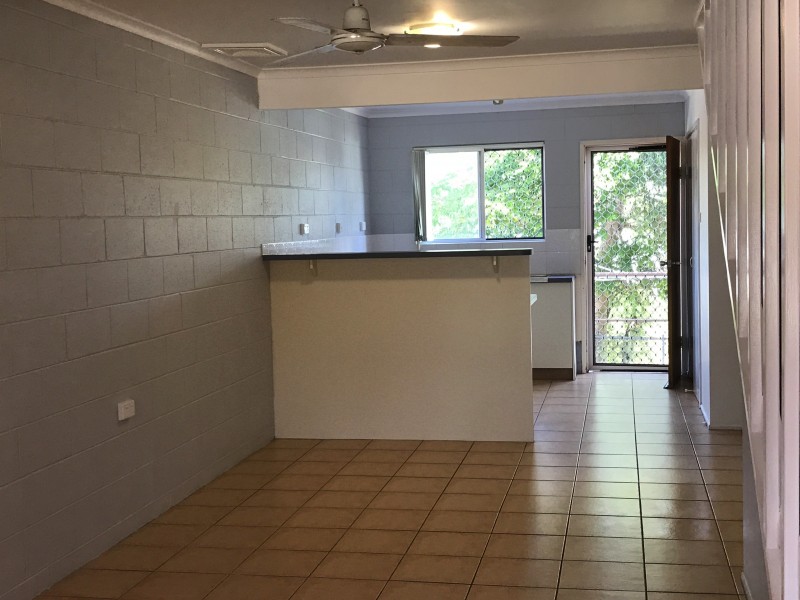 3/4 Elizabeth Street, Tannum Sands QLD 4680