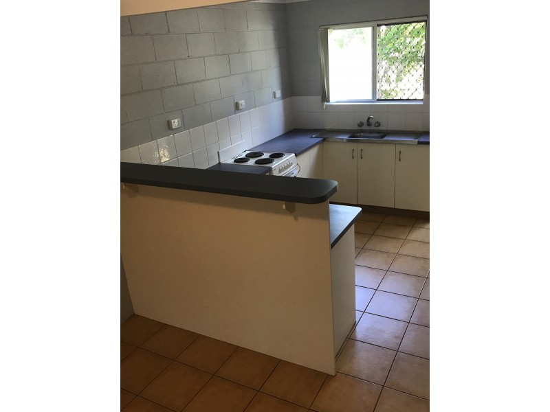 3/4 Elizabeth Street, Tannum Sands QLD 4680