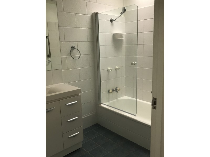 3/4 Elizabeth Street, Tannum Sands QLD 4680