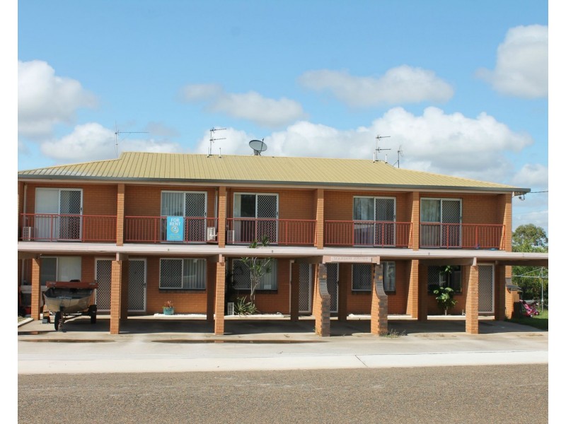 4/4 Elizabeth Street, Tannum Sands QLD 4680