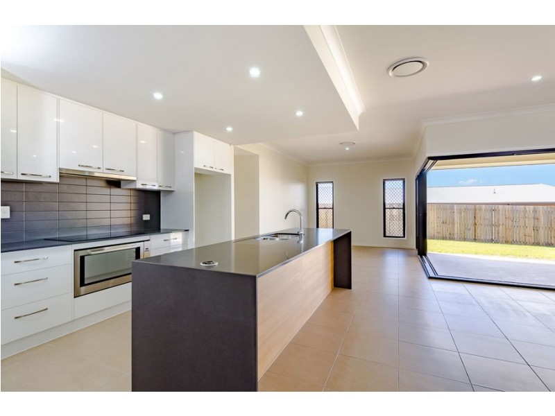 96 Broadacres Drive, Tannum Sands QLD 4680
