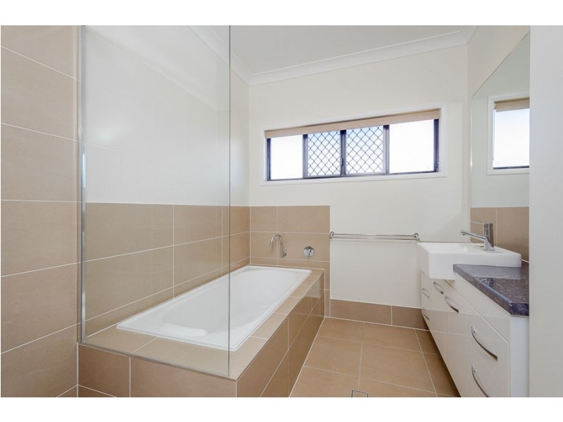 96 Broadacres Drive, Tannum Sands QLD 4680