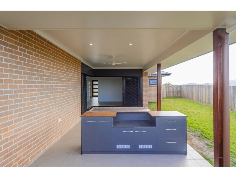 96 Broadacres Drive, Tannum Sands QLD 4680