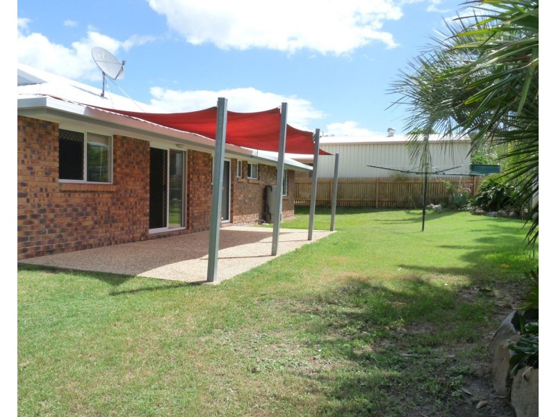 11 Werite Court, Boyne Island QLD 4680