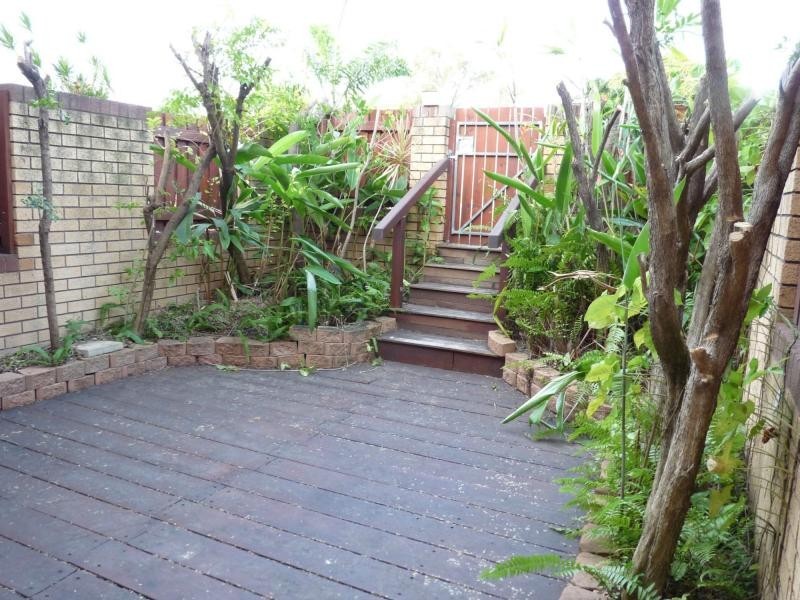 2/26 Beach Avenue, Tannum Sands QLD 4680