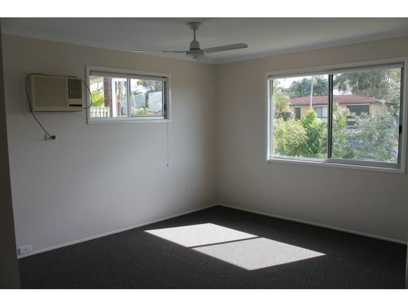 10 Polmaise Street, Boyne Island QLD 4680