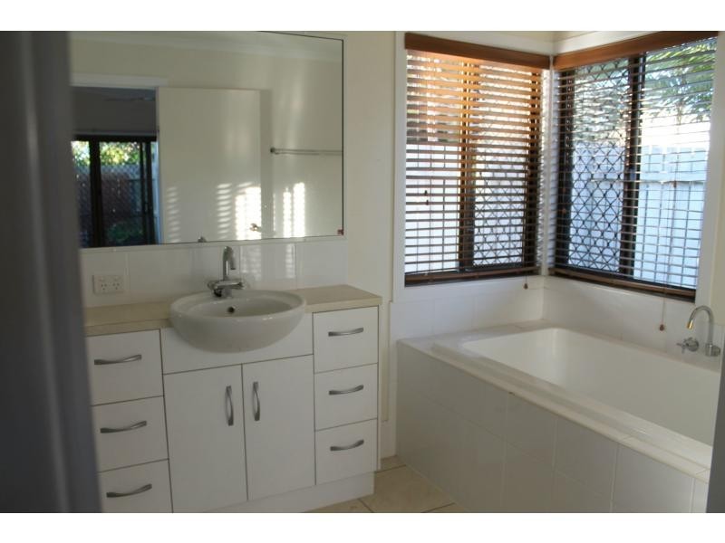 13 Blackwell Street, Tannum Sands QLD 4680