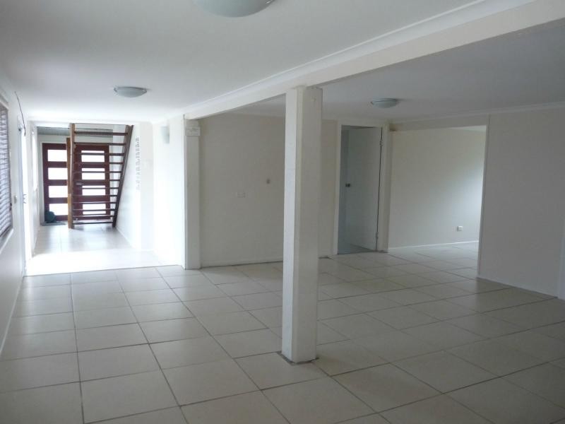 28 Amaroo Street, Boyne Island QLD 4680