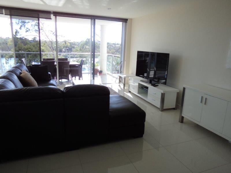11/2 The Promenade, Boyne Island QLD 4680