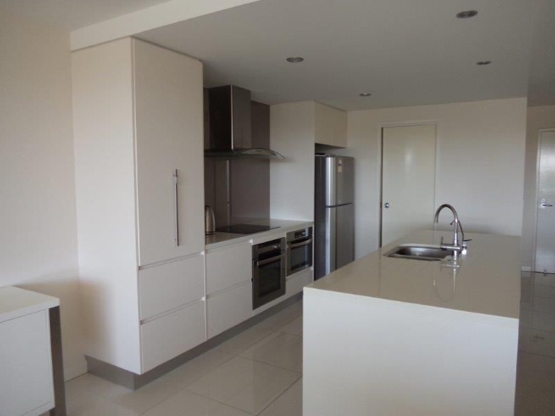 11/2 The Promenade, Boyne Island QLD 4680