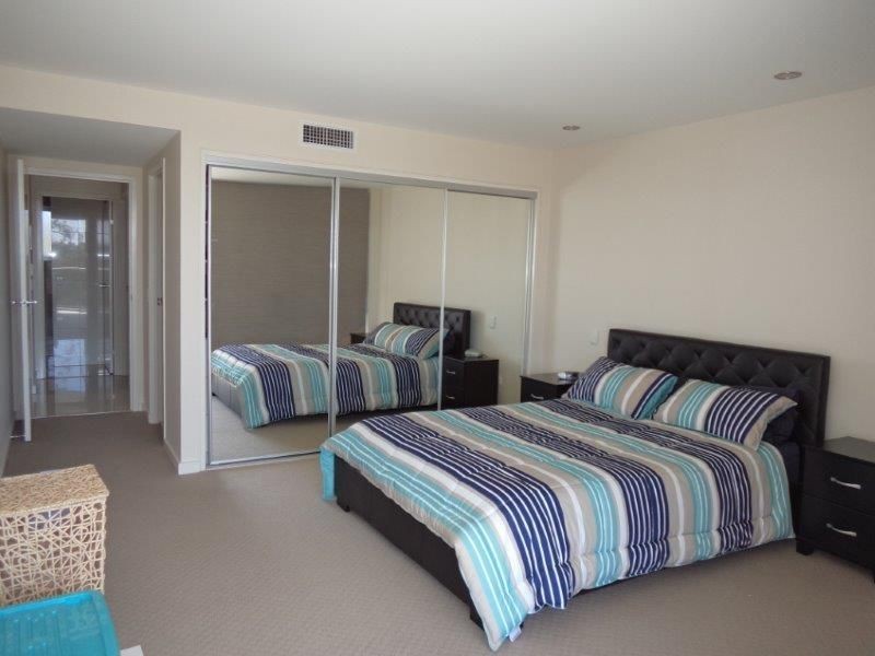 11/2 The Promenade, Boyne Island QLD 4680