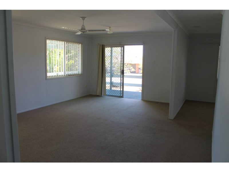 4 Chauvel Court, Boyne Island QLD 4680