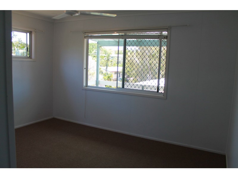 4 Chauvel Court, Boyne Island QLD 4680