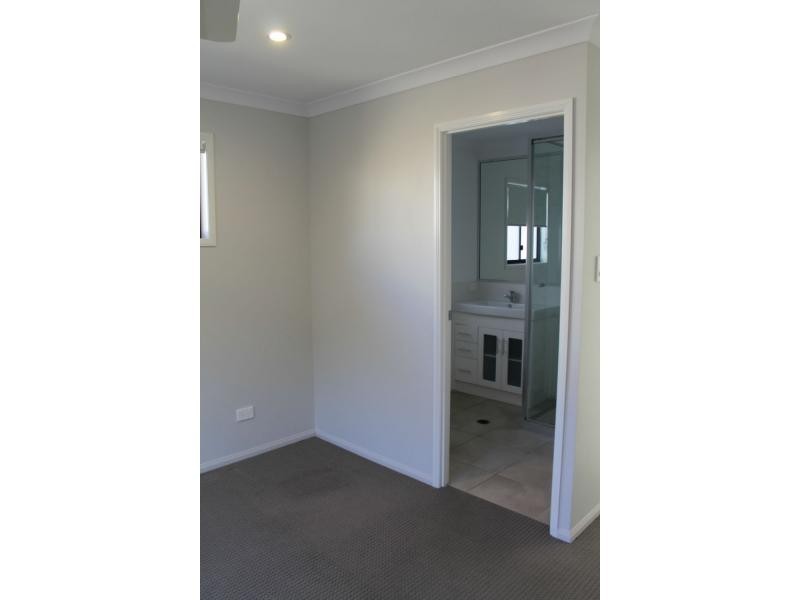 75 Daintree Avenue, New Auckland QLD 4680