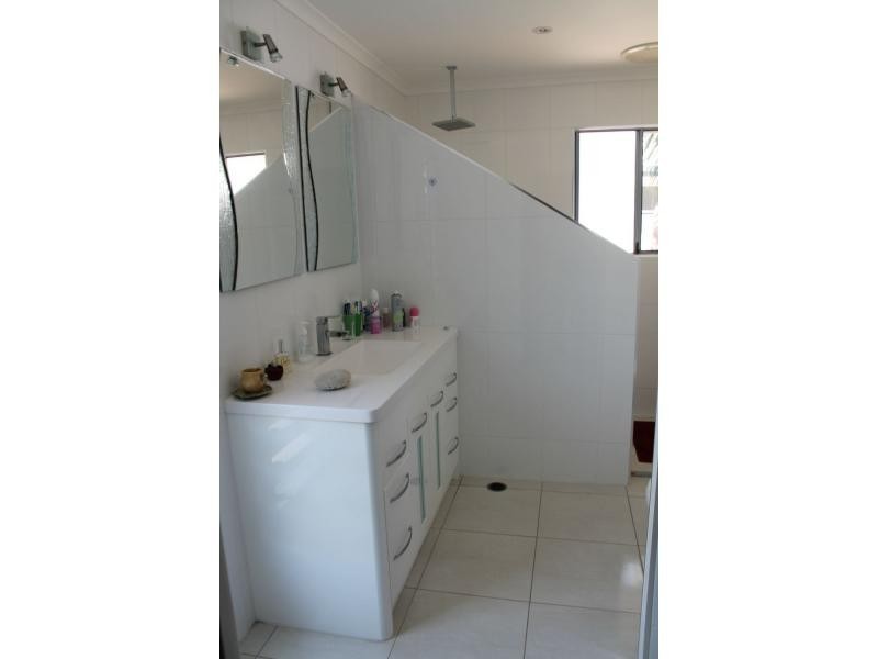 28 Latrobe Street, Tannum Sands QLD 4680