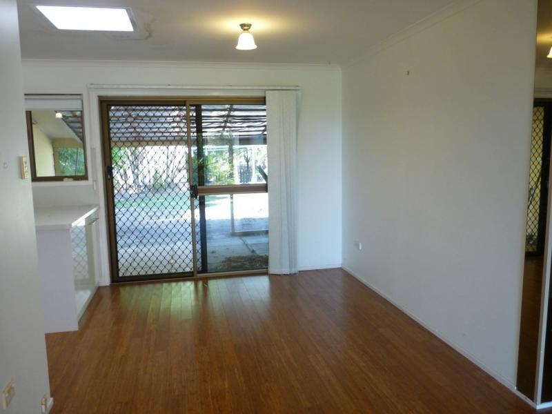 2/44 Sayre Crescent, Boyne Island QLD 4680