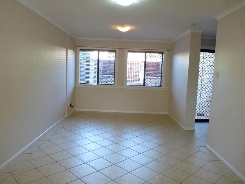 Unit 4/26 Beach Avenue, Tannum Sands QLD 4680