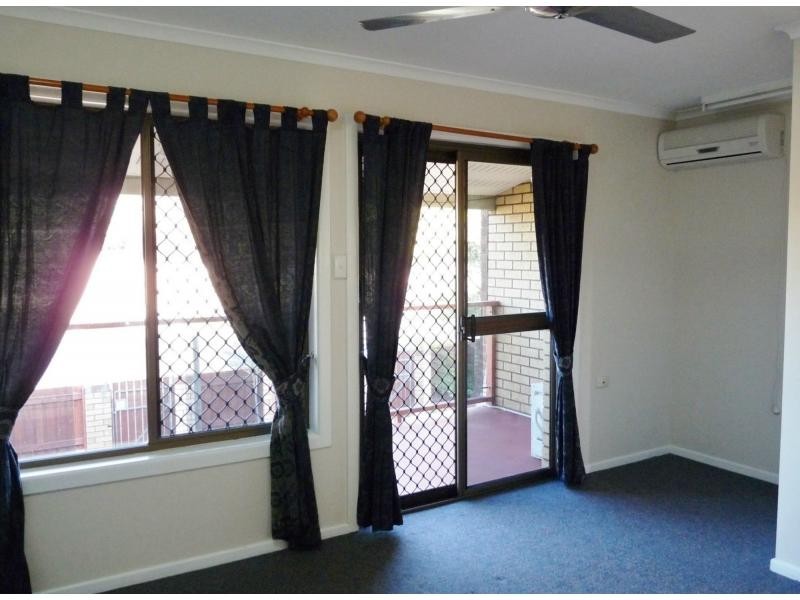 Unit 4/26 Beach Avenue, Tannum Sands QLD 4680