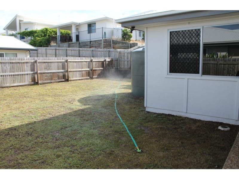30 Daintree Boulevard, New Auckland QLD 4680