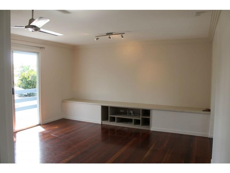 10 Polmaise Street, Boyne Island QLD 4680