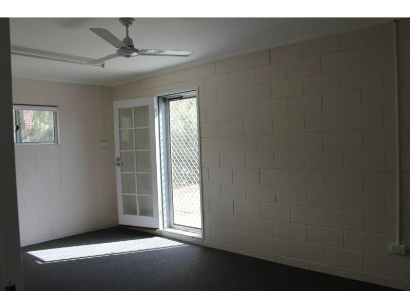 10 Polmaise Street, Boyne Island QLD 4680