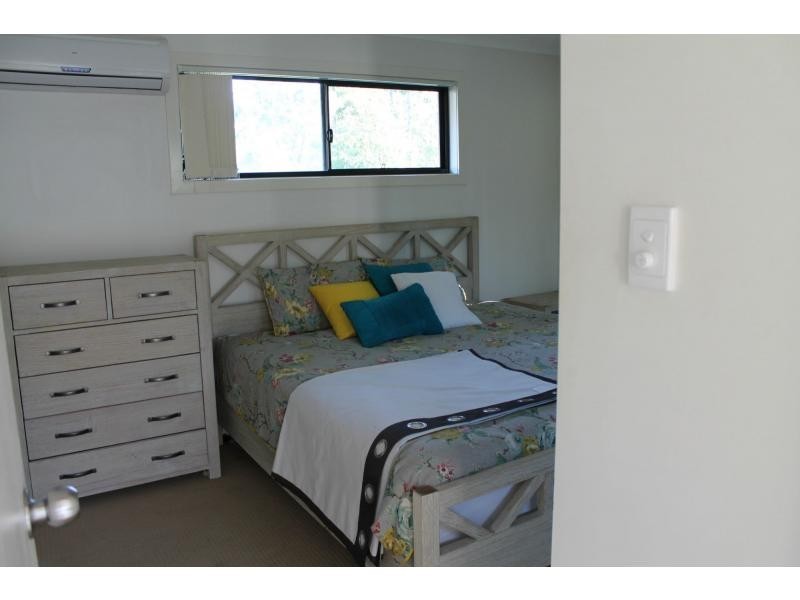 25 Melaleuca Place, Glen Eden QLD 4680