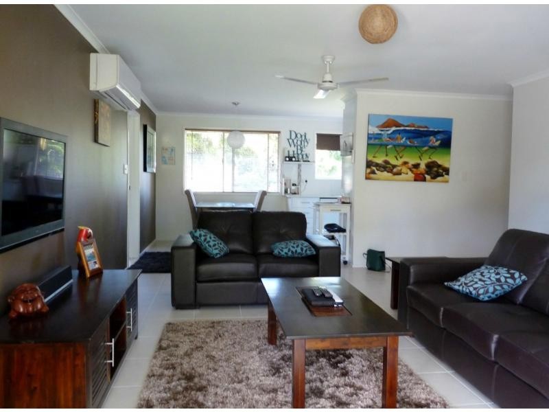 10 Swains Court, Boyne Island QLD 4680