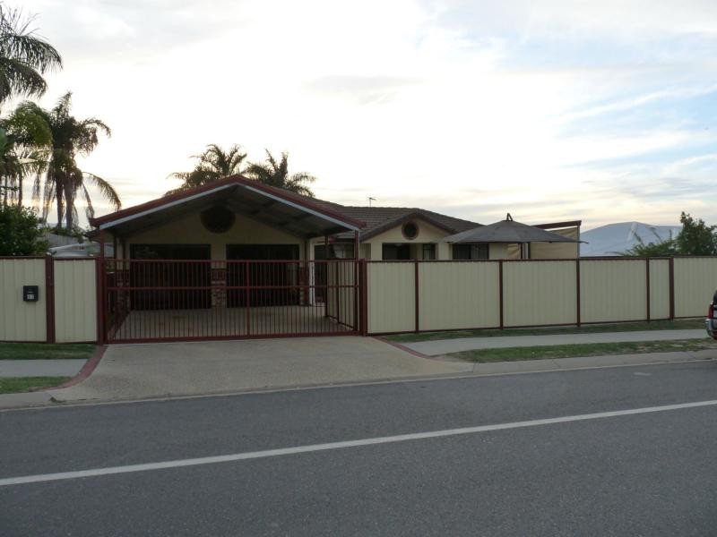 82 Hampton Drive, Tannum Sands QLD 4680