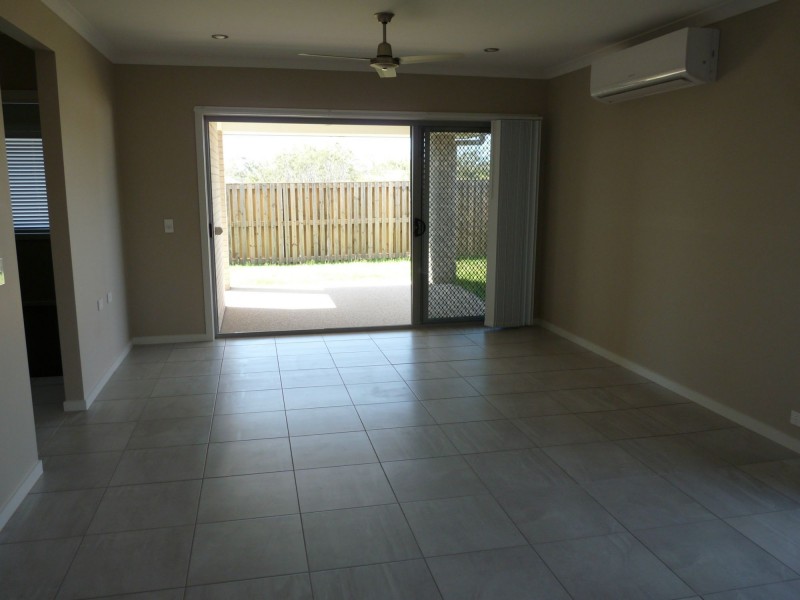 17 Jardine Crescent, Boyne Island QLD 4680