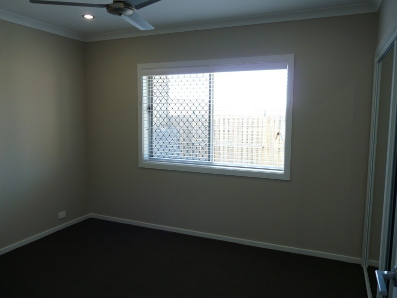 17 Jardine Crescent, Boyne Island QLD 4680