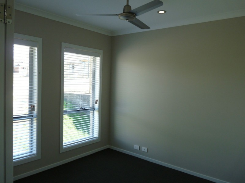 17 Jardine Crescent, Boyne Island QLD 4680