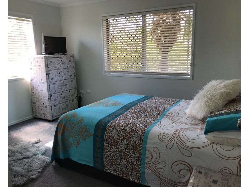 43 J Hickey Ave, Clinton QLD 4680