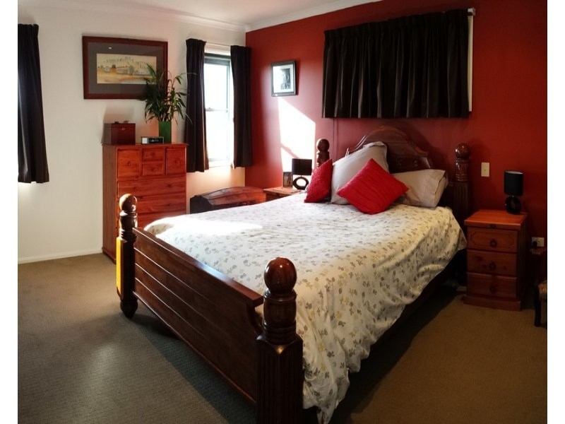 20 Llewellyn Cl, Clinton QLD 4680