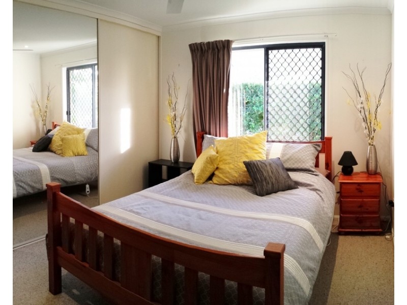 20 Llewellyn Cl, Clinton QLD 4680