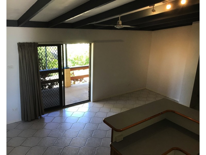 15 Sayre Crescent, Boyne Island QLD 4680
