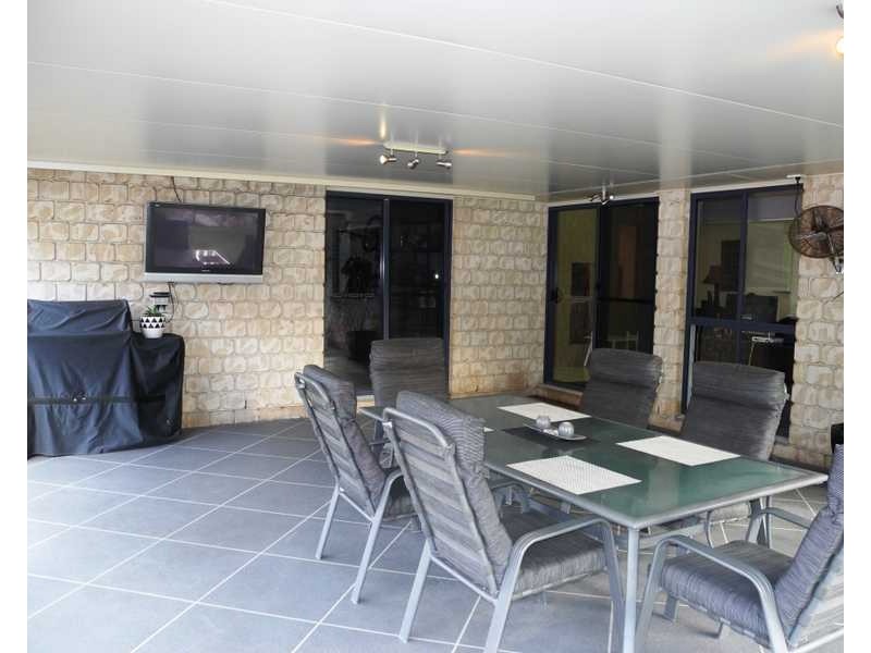 9 Pryde Street, Tannum Sands QLD 4680