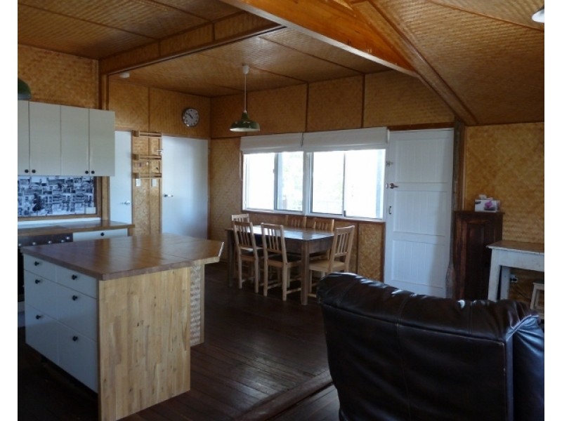 71 Wyndham Ave, Boyne Island QLD 4680