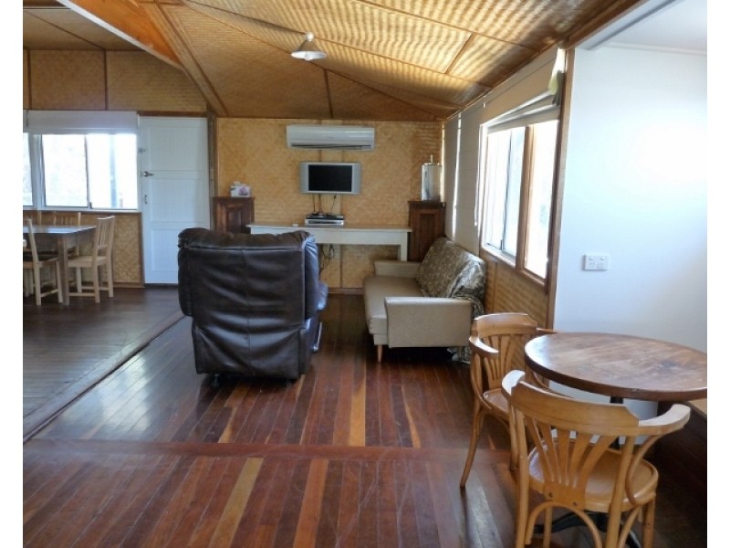 71 Wyndham Ave, Boyne Island QLD 4680