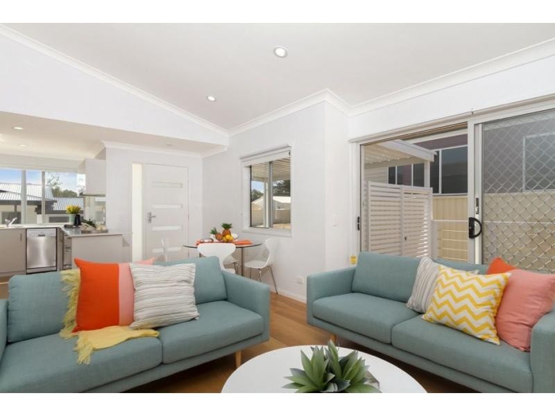 319 Bradman Avenue, Maroochydore QLD 4558