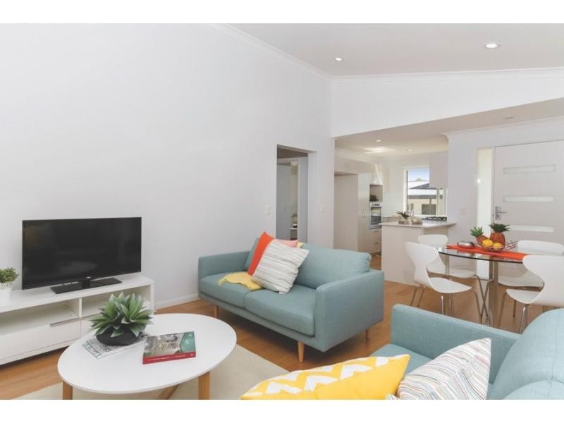 319 Bradman Avenue, Maroochydore QLD 4558