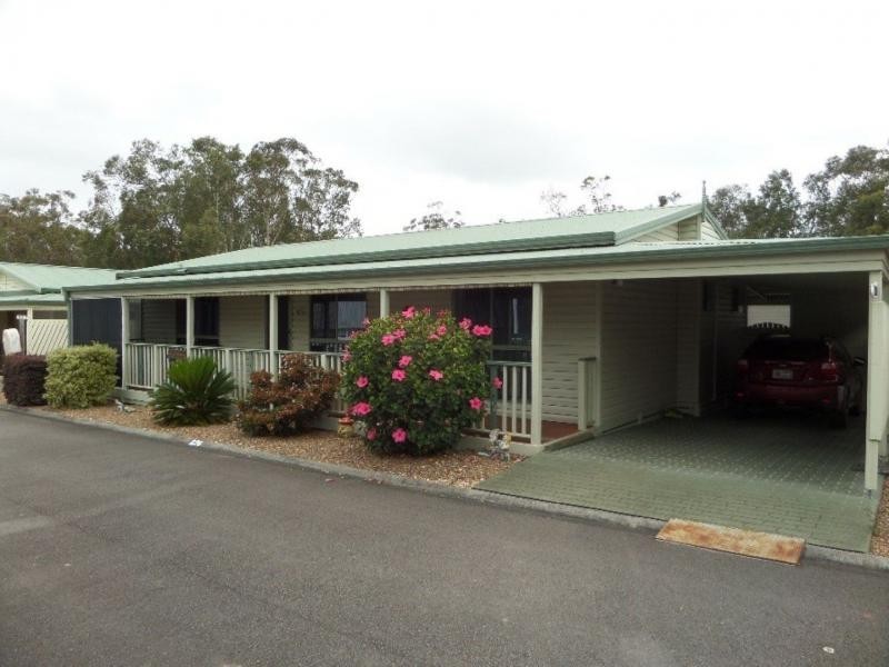 226/25 Mulloway Road, Chain Valley Bay NSW 2259