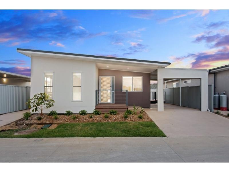 16 Holzheimer Road, Gateway Lifestyle Regal Waters, Bethania QLD 4205