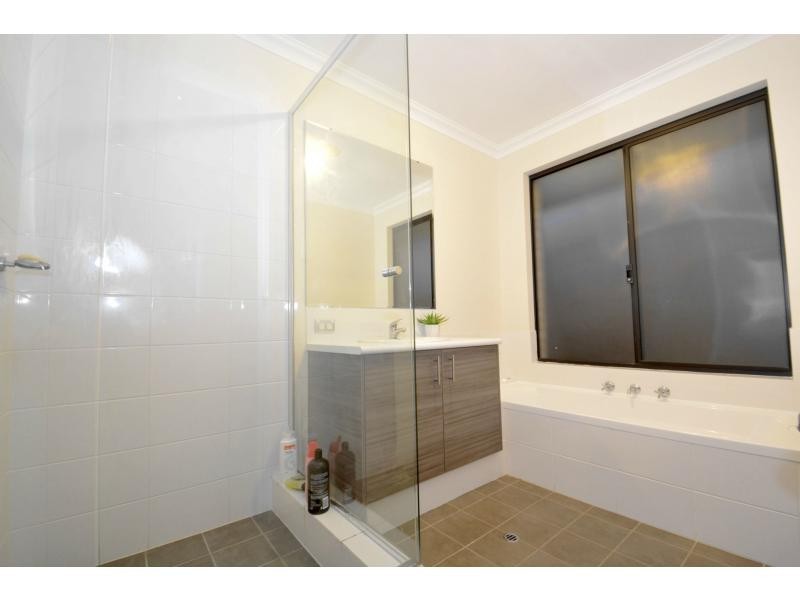 5 Carnaby Way, Harrisdale WA 6112