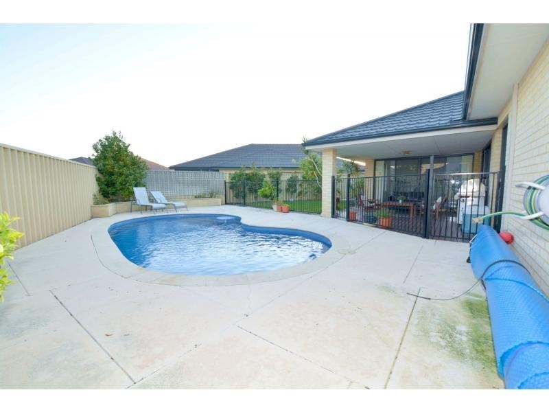 5 Carnaby Way, Harrisdale WA 6112