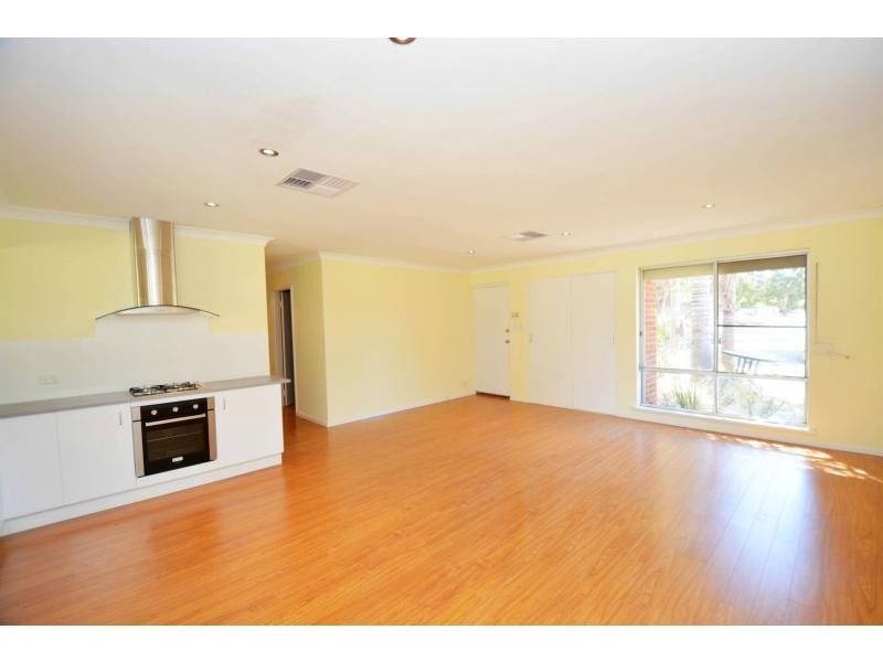 No14 Balanda Place, Armadale WA 6112