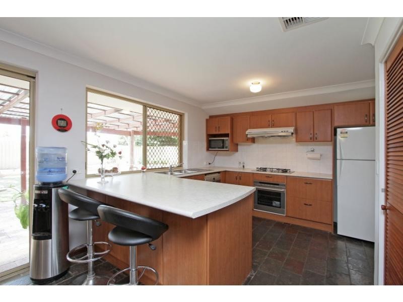 10 Macarthur Court, Willetton WA 6155