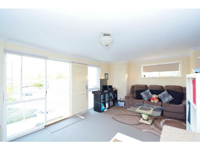 Unit8/760 Canning Highway, Applecross WA 6153