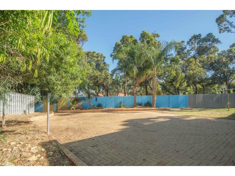 3 Castle Place, Armadale WA 6112